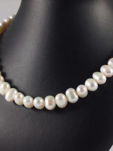 perlenkette, 85 gramm, regelmässige perlen, elegantes design
