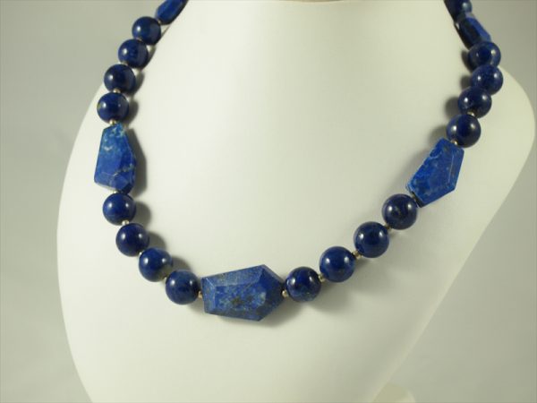 Lapis Lazuli kette, 101 gramm, mix-qualität und form, design