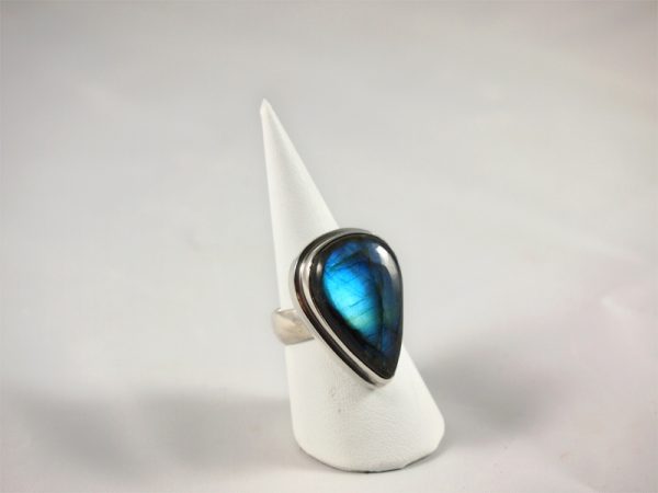 Labradorit Ring mit herrlichem Blau