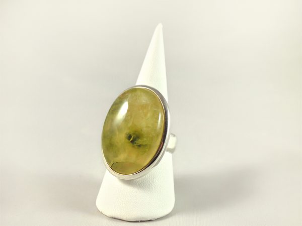 Prehnit Ring, 16, 5 gramm, Australien, mit einschlüssen