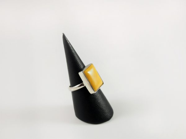Bernstein Ring, 4,1 gramm, Naturbernstein, rechteckige form,polen