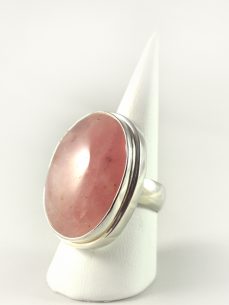Rosenquarz Ring, 18, 3 gramm, großer stein, opak, oval