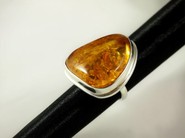 Bernstein Ring, 8 gramm, helles gelb, stufenfassung, breit