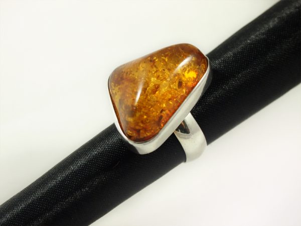 Bernstein Ring, 11,8 gramm, honiggelb, grosser stein,